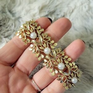 Coro Goldtone And Faux Pearl Bracelet